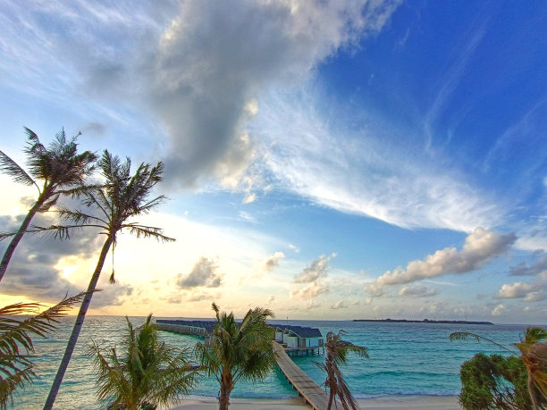 开阔的海景图片下载