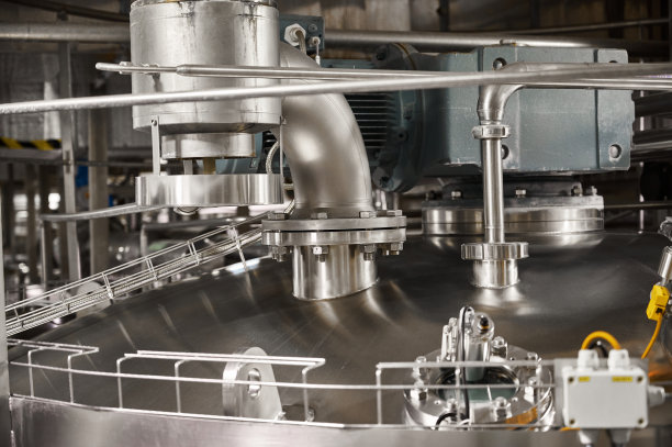 热处理乳制品厂车间蓄水池图片下载