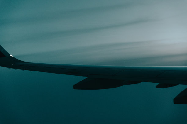 抽象飞机起飞-库存照片图片下载