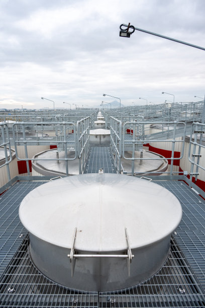 工业厂房啤酒生产设备图片下载