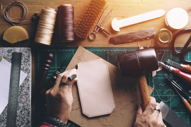 用植物鞣制皮革加工图片下载