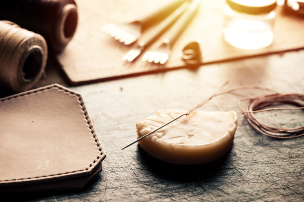 用植物鞣制皮革加工图片下载