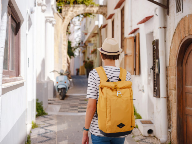 夏天去希腊罗德岛旅游。图片下载