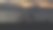 一辆自行车的剪影在湖上夕阳的映衬下图片下载