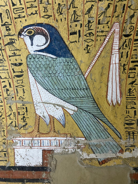 底比斯陵墓1：古埃及官员Sennedjem及其家人在埃及卢克索西岸代尔埃尔-麦地那的墓地图片下载