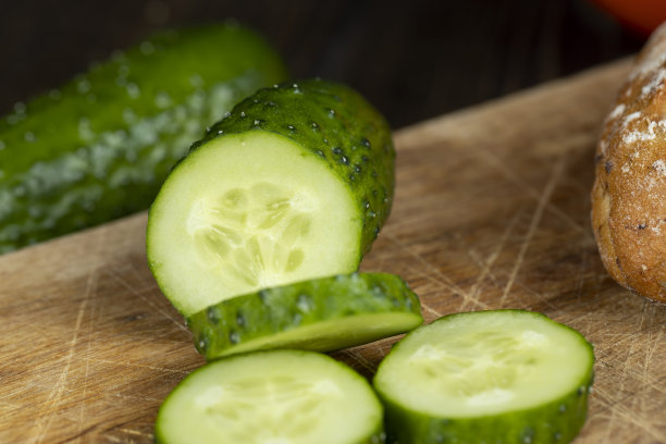 冬天用青瓜做饭图片下载