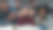 兴奋的多民族团队看着电脑屏幕，为庆祝成功而鼓掌图片下载