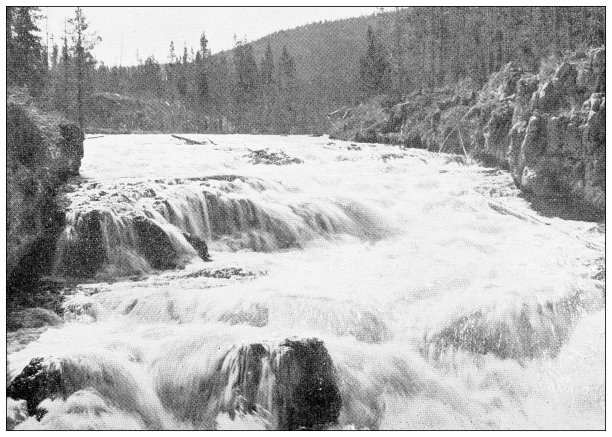 黄石公园古老的旅游照片:火洞河图片下载