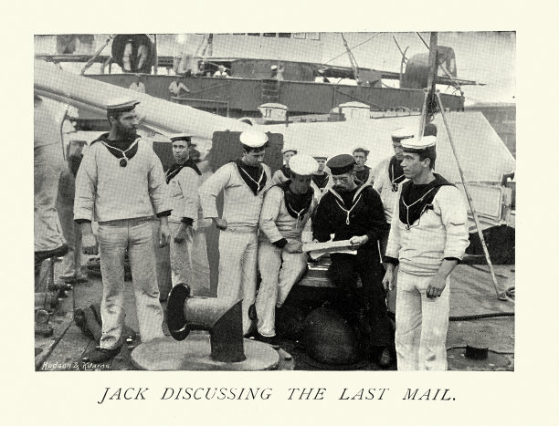 19世纪，19世纪90年代，英国皇家海军水手在船上阅读来自家乡的邮件图片下载