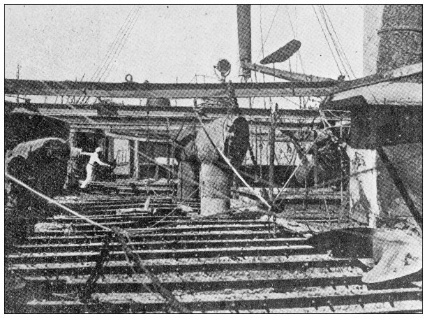 古图像:美西战争，1898年7月3日战役后，古巴圣地亚哥，“玛丽亚·特蕾莎公主”图片下载