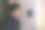 一名男子用面部扫描仪打开办公楼的门。门禁面部识别系统。用于安防系统的生物识别导纳控制装置。生物识别导纳控制装置图片下载