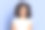 带着眼镜微笑的非洲裔美国女人的肖像图片下载