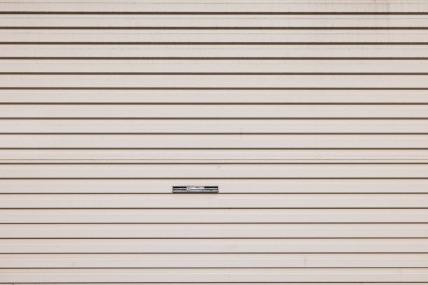 奶油色车库门细节图片下载