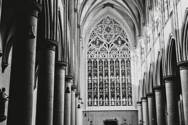 阿尔滕伯格教堂的黑白照片图片下载
