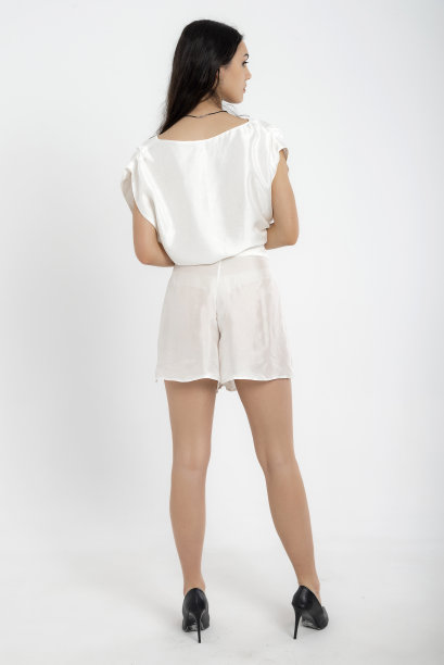 白色背景上的电子商务拍摄图片下载