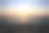 暑假，蔚蓝的大海上，自然的海景落日。海滩上夕阳的剪影图片下载