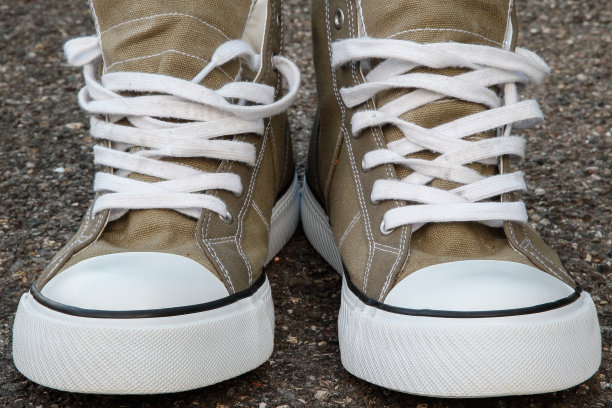 标志性风格，柏油路上永恒的潮流引领者。图片下载