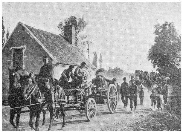 古老的形象:蒸汽绞车或提升机图片下载