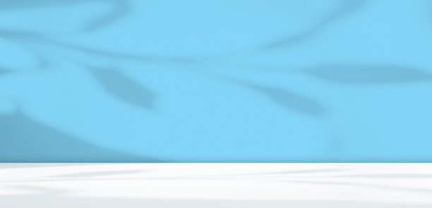 背景蓝色夏天与浅色阴影叶在墙表产品夏季化妆品，覆盖粉彩叶在工作室房间背景，抽象梯度极简主义展示站水泥大理石阁楼图片下载