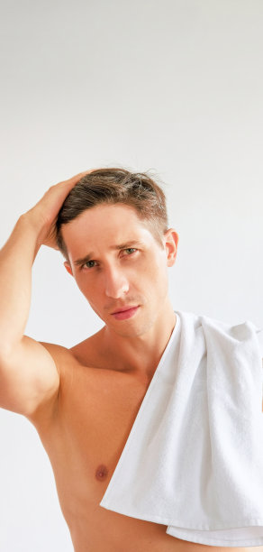 护发程序每日例行的赤膊男图片下载