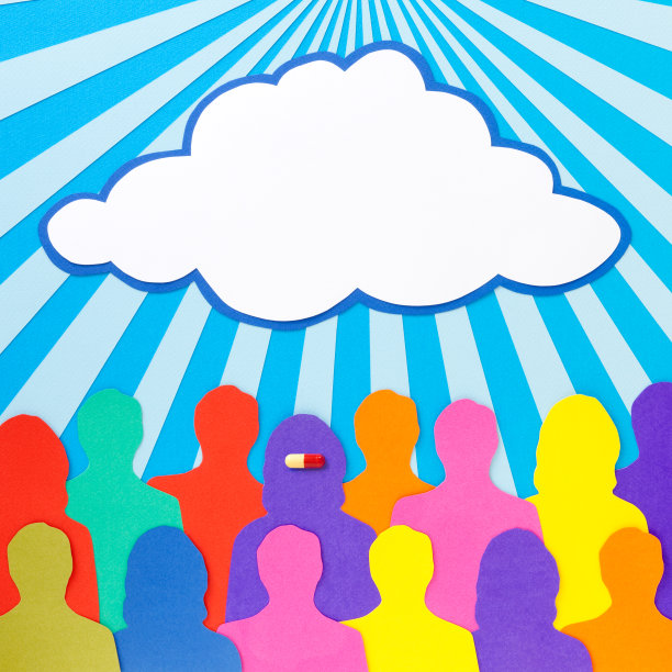 在乌云下用药的女人图片下载