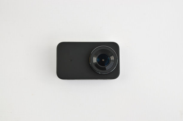 用这台4K黑色桌面动作相机捕捉独特的时刻，成为你自己故事的导演。图片下载