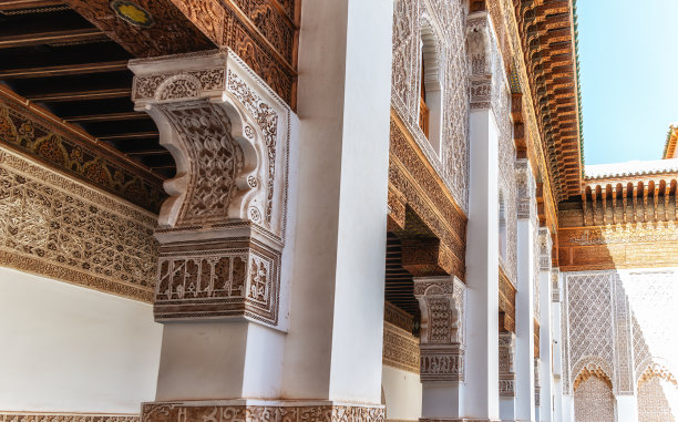 本·优素福伊斯兰学校，16世纪伊斯兰学院，摩洛哥马拉喀什图片下载