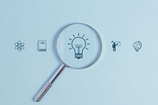 教育图标和毕业生帽概念。人毕业图标。高质量照片图片下载