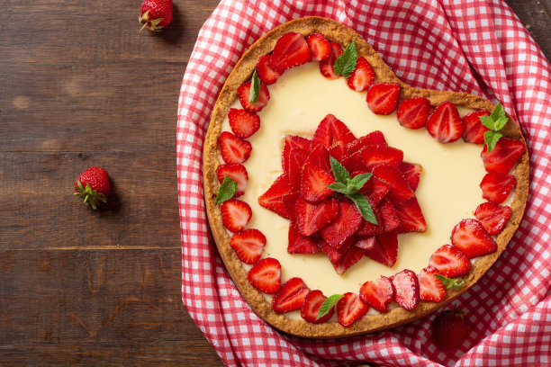 纽约薄荷草莓芝士蛋糕图片下载