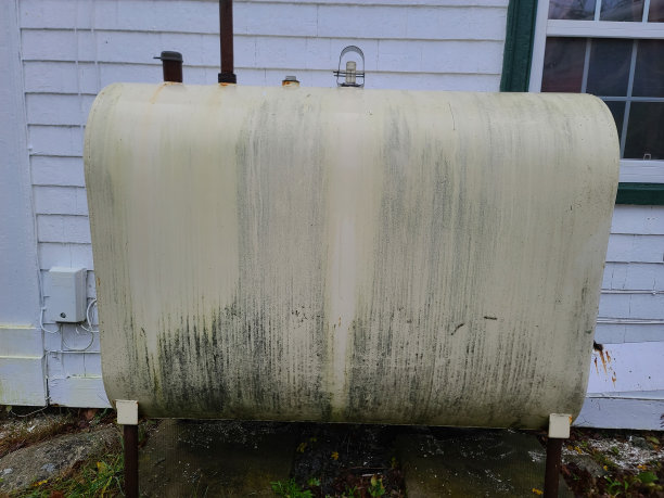 旧油桶图片下载