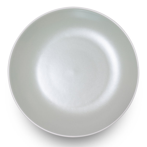 白色背景上隔离的灰圈陶瓷板。图片下载