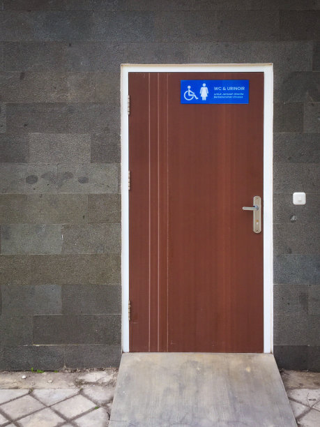 残疾人专用厕所图片下载