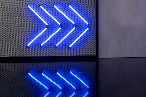 未来风格的空一楼与装饰，复制空间为背景。图片下载