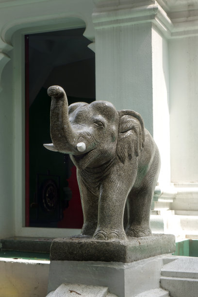 曼谷佛教寺庙的建筑细节图片下载