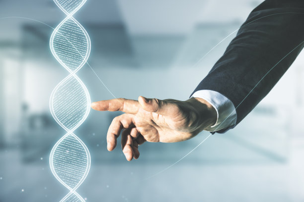 双曝光男性的手压创造性的DNA全息图在模糊的内部背景。生物工程和DNA研究概念图片下载