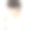 一位亚洲妇女正在喝一杯水。图片下载