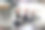 记在本子上。烹饪课。烹饪教室。一群快乐的多民族女学生正在烹饪学校学习烹饪课程。图片下载