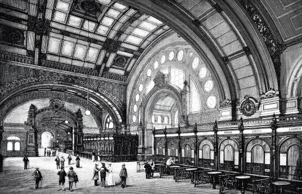 科隆火车站、接待厅设有售票处图片下载