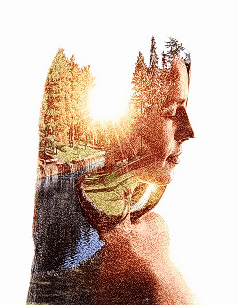 女性和公园的多重曝光图片下载