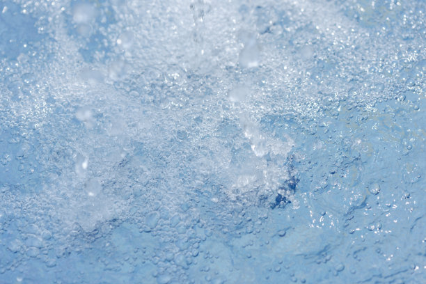 质地在水中起泡图片下载