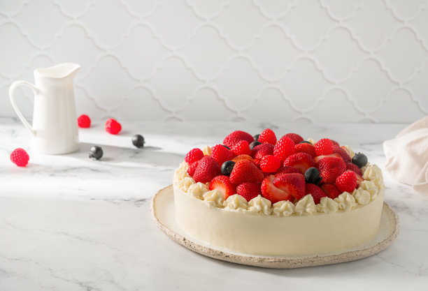 三乳蛋糕，拉丁美洲草莓面包店图片下载