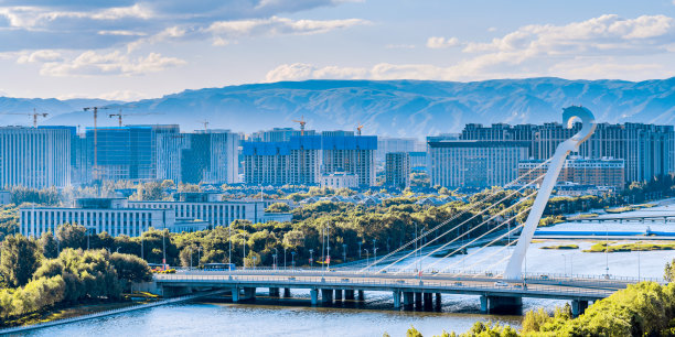 中国内蒙古呼和浩特马林湖大桥风景图片下载