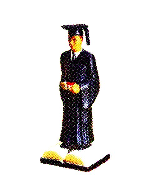 站在书本上的毕业生图片下载