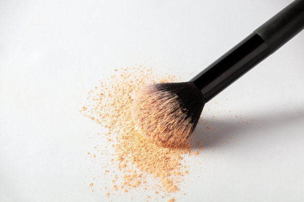 粉身碎骨，白底粉身碎骨。化妆粉底纹理接近。散亚光粉图片下载