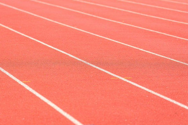 没有空的运动员跑道或跑道训练背景图片下载