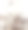 年轻，衣着朴素，美丽的女士手里拿着一根羽毛，立即在她膝盖上的纸上写字，从侧面看，在花园的一面小墙上图片下载