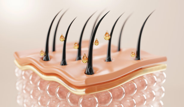 用洗发水或精华液滋养头发。库存图片图片下载