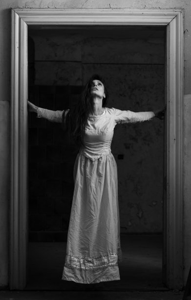 跟着光走图片下载