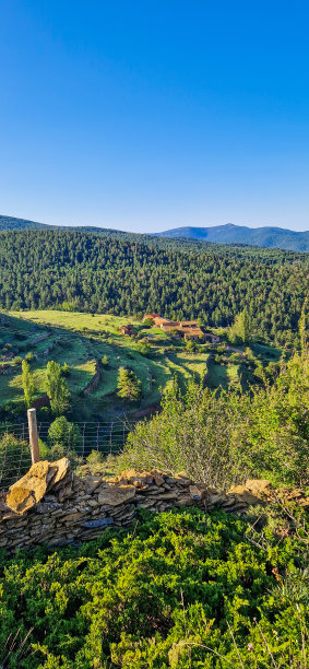 特鲁埃尔山区的农业开发和gandera图片下载
