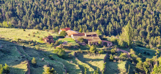 特鲁埃尔山区的农业开发和gandera图片下载